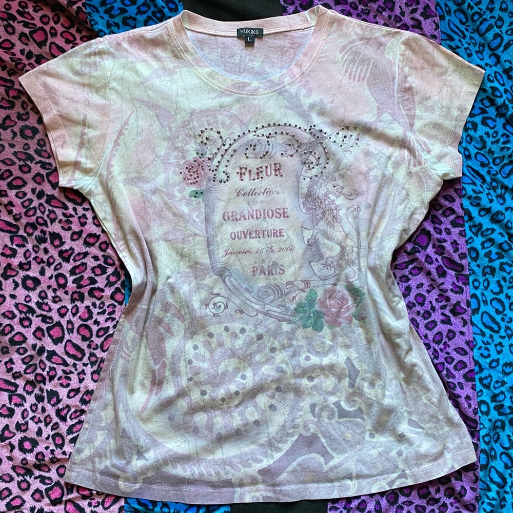 Cute women’s shirt - Picture 1 of 5